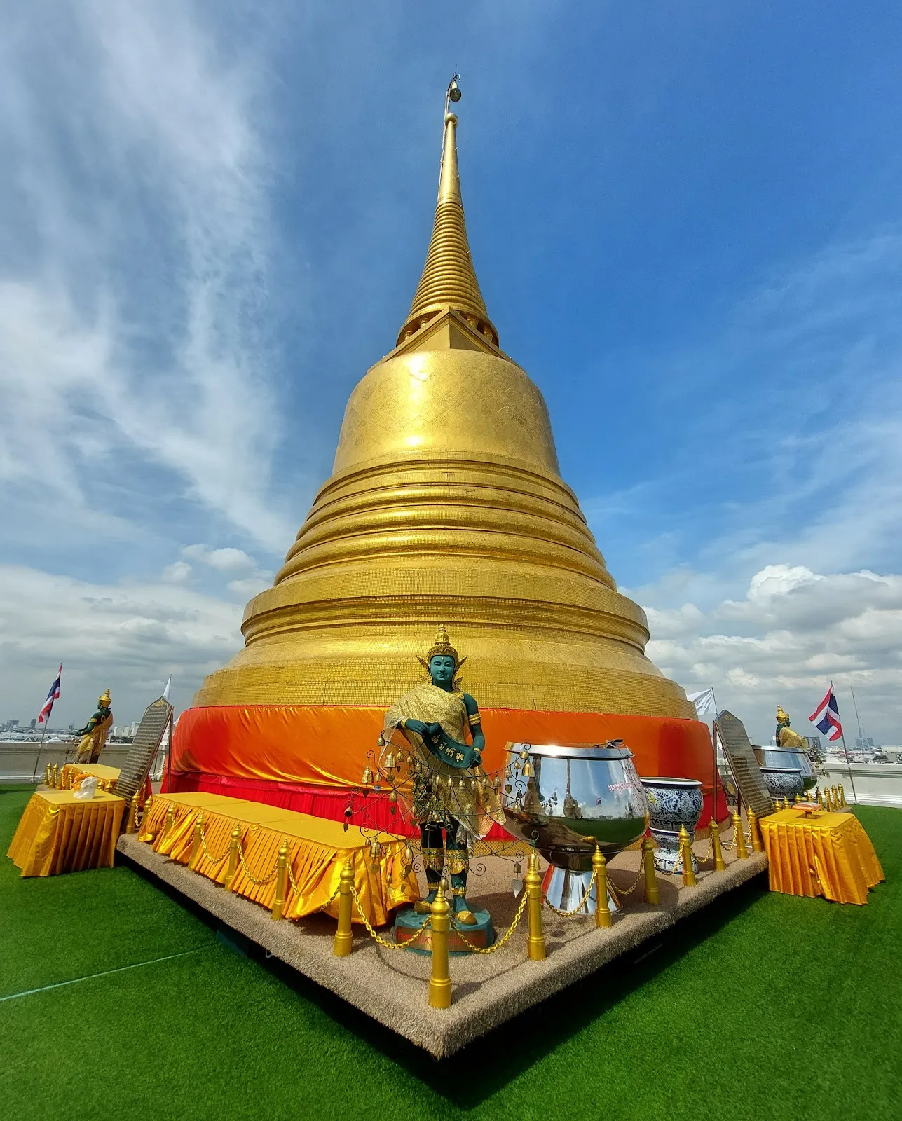 Wat Saket (The Golden Mount)