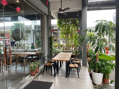 Pmv Pure Minded Vegetarian Cafe静思素食坊, Taman Daya