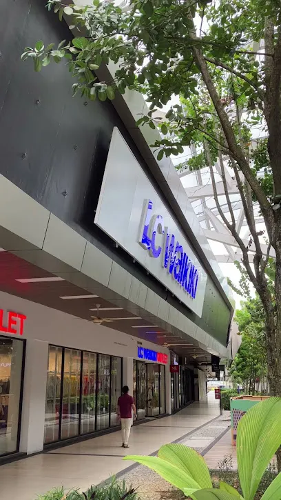 Design Village Outlet Mall (Dvom)