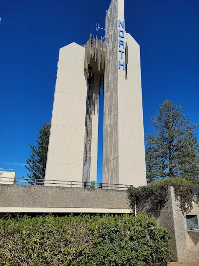 Captain Cook Memorial And Lighthouse