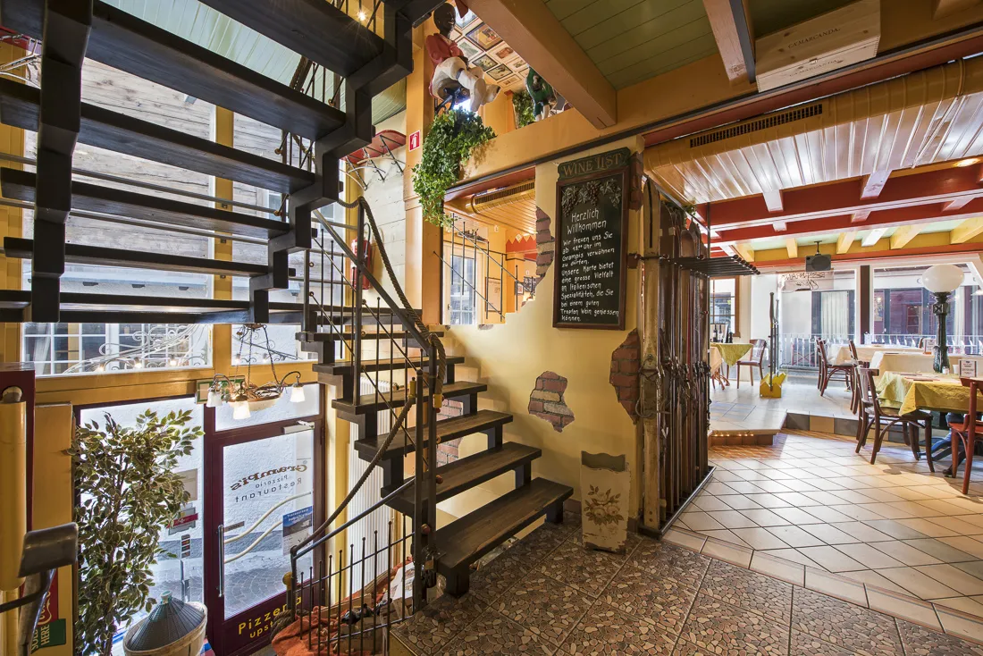 Grampi’S Bar & Restaurant
