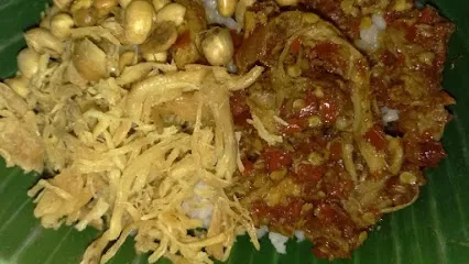 Nasi Puyung Bu Nur Lembuak Narmada