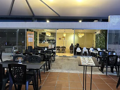 Donna Bistro