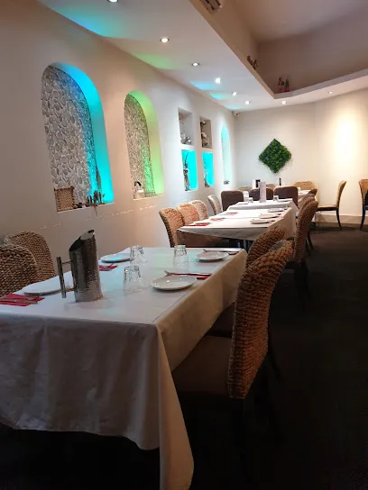 Raja'S Indian Restaurant & Bar