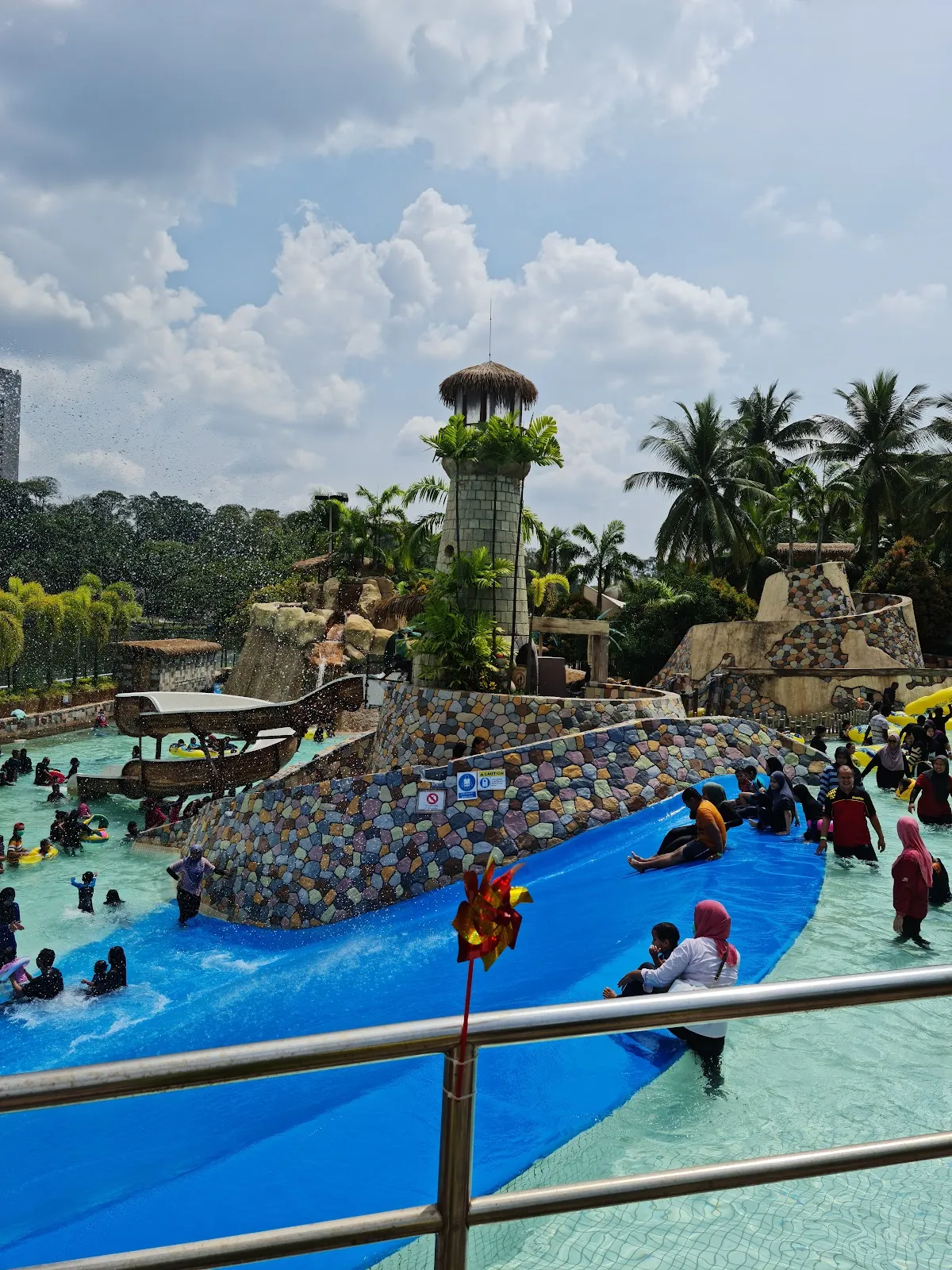 Wet World Water Park Shah Alam