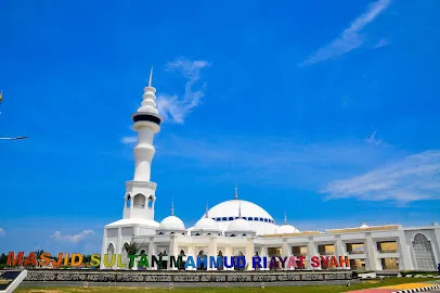 Sultan Mahmud Ri'Ayat Shah Mosque