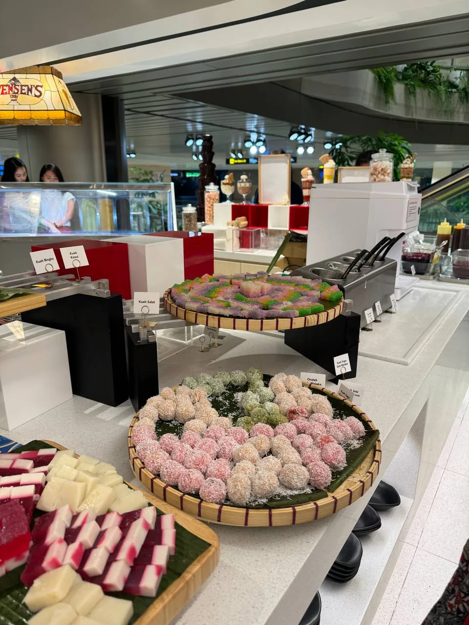 Is Swensen's Unlimited - International Buffet Worth Going?