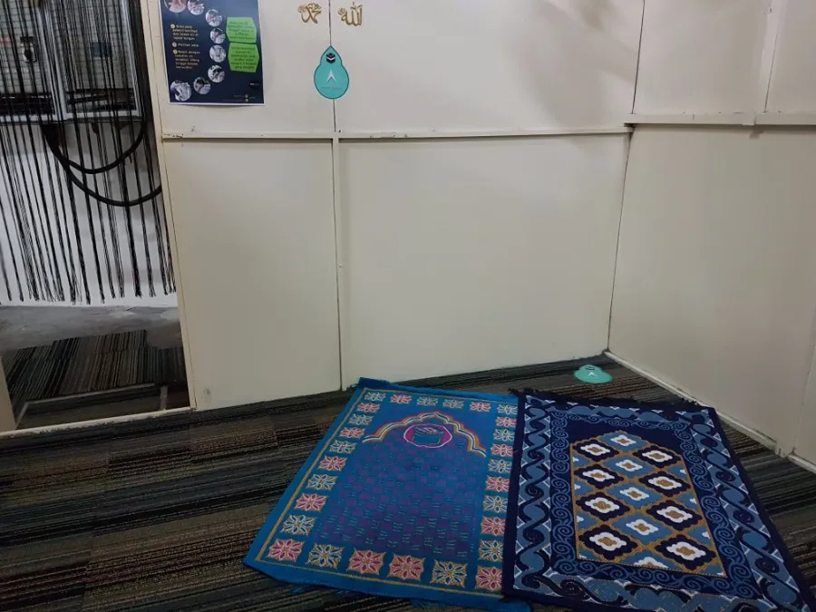 31 Prayer Spaces And Mosques Near Top Tourist Attractions