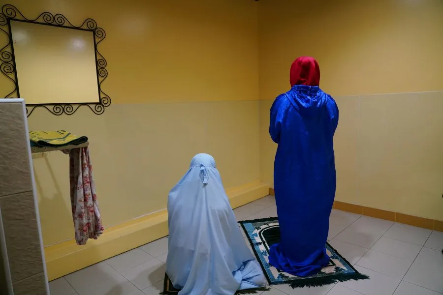 31 Prayer Spaces And Mosques Near Top Tourist Attractions