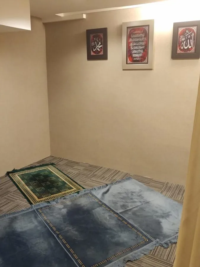 31 Prayer Spaces And Mosques Near Top Tourist Attractions