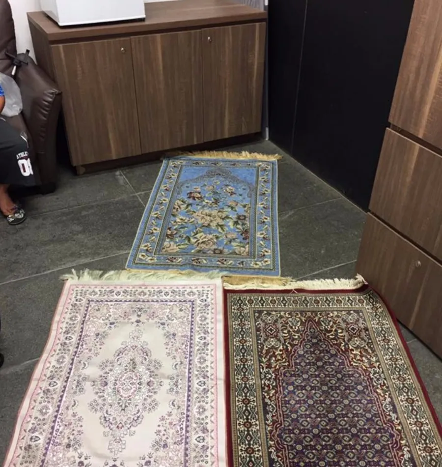 31 Prayer Spaces And Mosques Near Top Tourist Attractions
