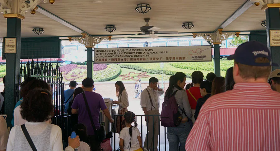 insider tips hong kong disneyland