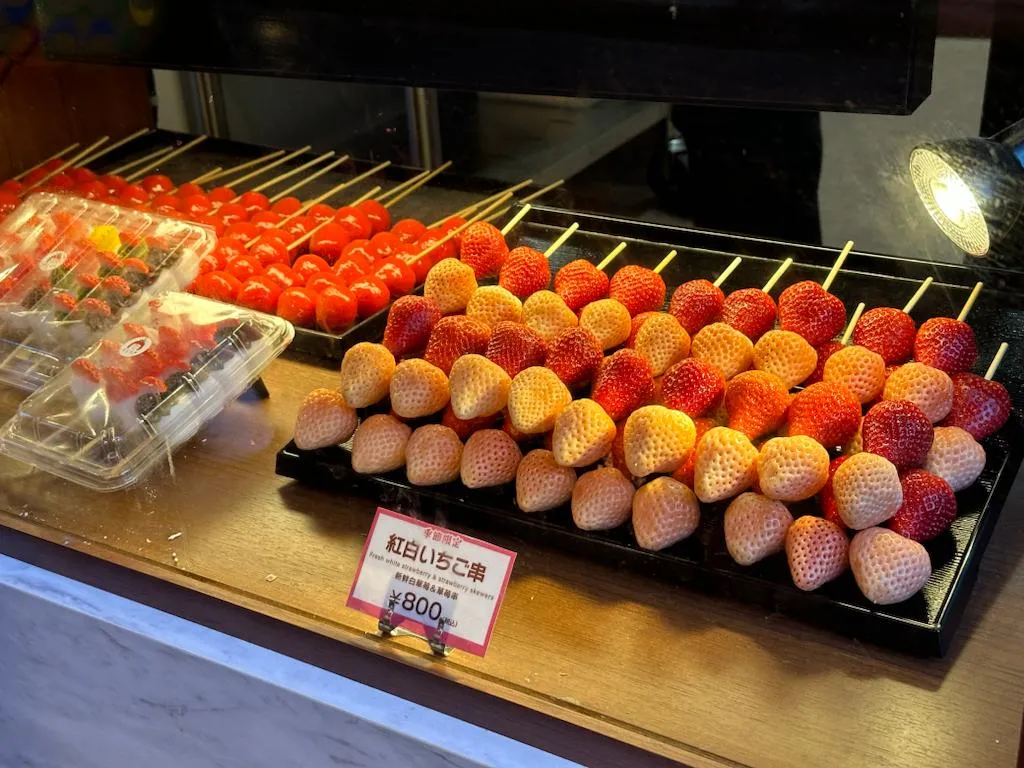 stroberi jepang