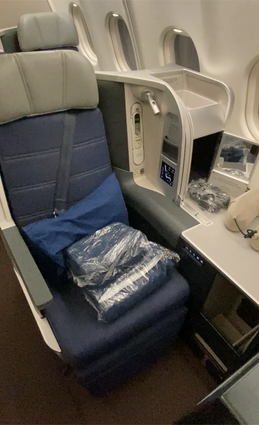 Malaysia Airlines A330-300 Business Class Honest Review