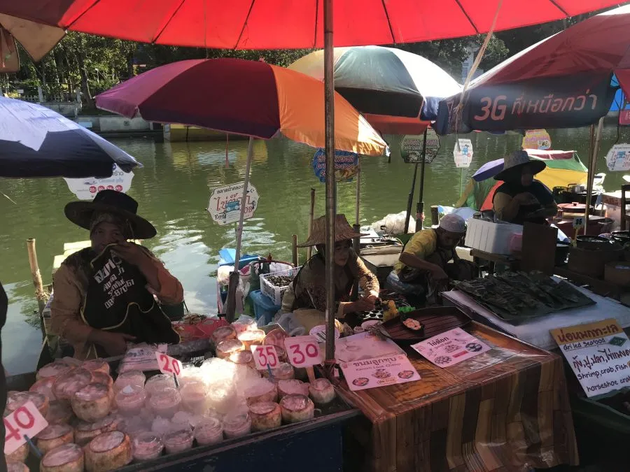 Khlong Hae Floating Market