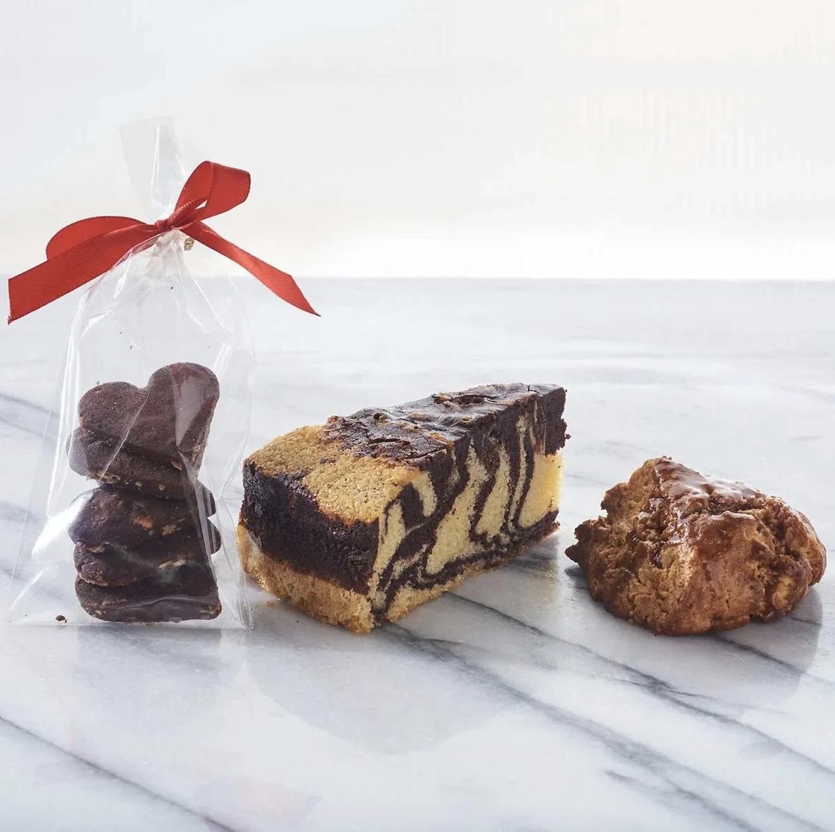 12 Halal Dessert Boxes In SG To Order For A Sweet & Special Surprise