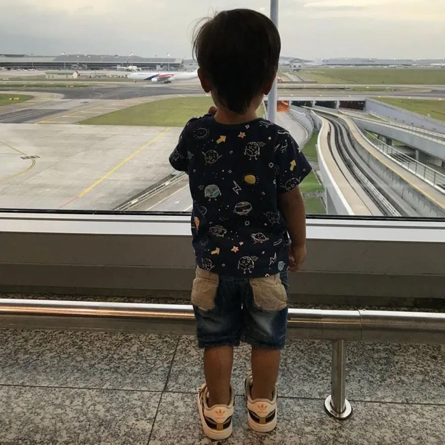 Tips For Flying With Young Children