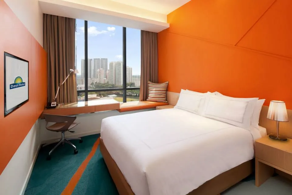 Days Hotel by Wyndham
