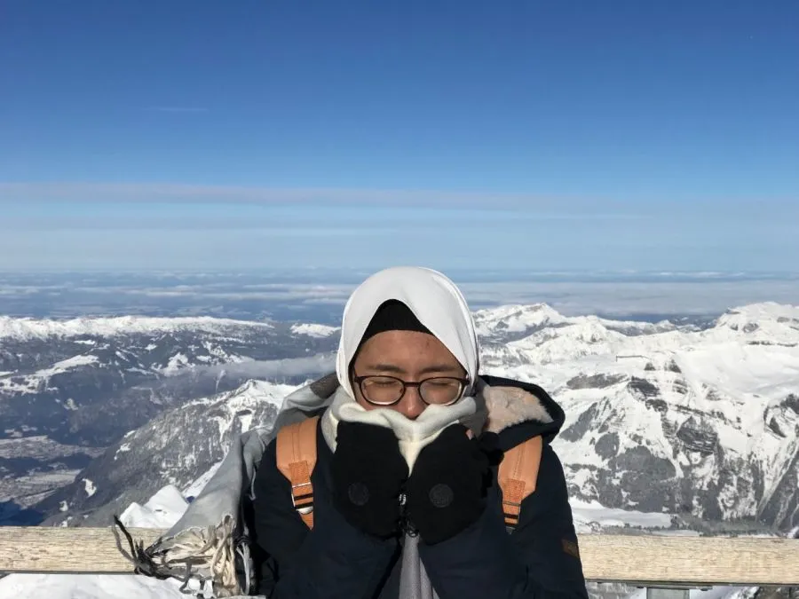 A Muslim woman on the moutains