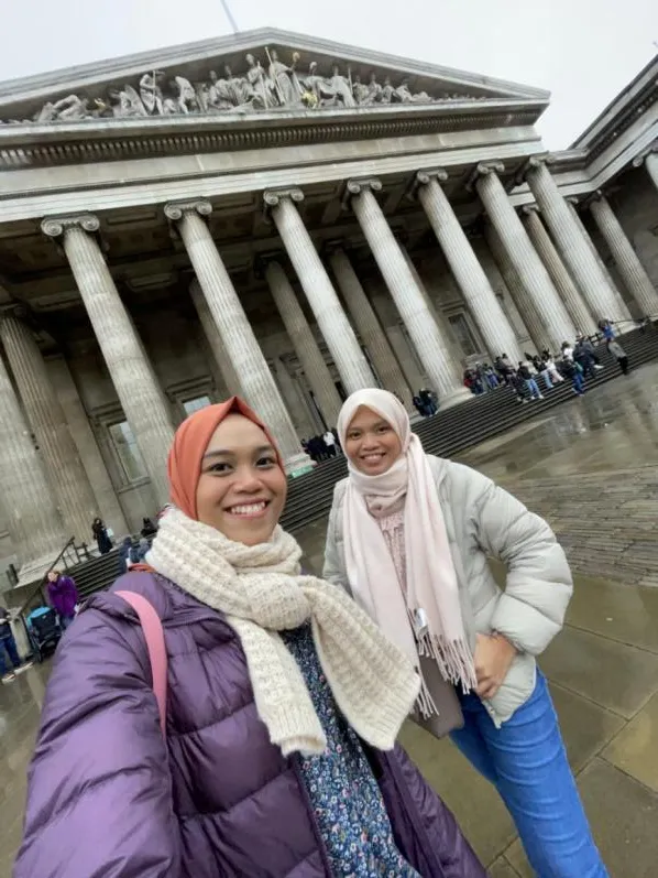 This Muslim Woman Travelled Across Europe With The Train: A 7D6N London-Paris-Switzerland Itinerary