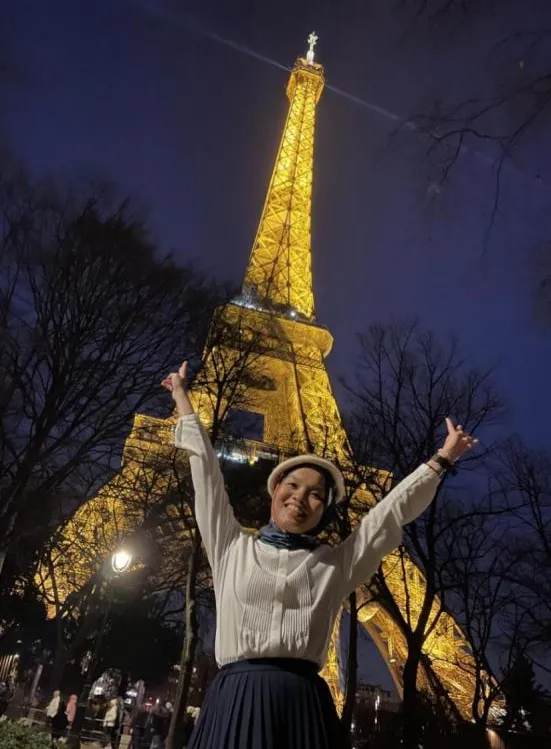 This Muslim Woman Travelled Across Europe With The Train: A 7D6N London-Paris-Switzerland Itinerary