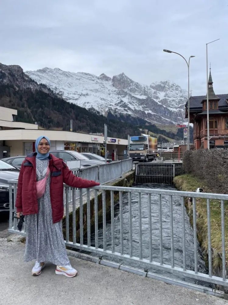 This Muslim Woman Travelled Across Europe With The Train: A 7D6N London-Paris-Switzerland Itinerary