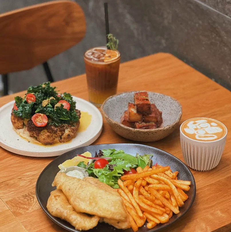 halal cafe singapore