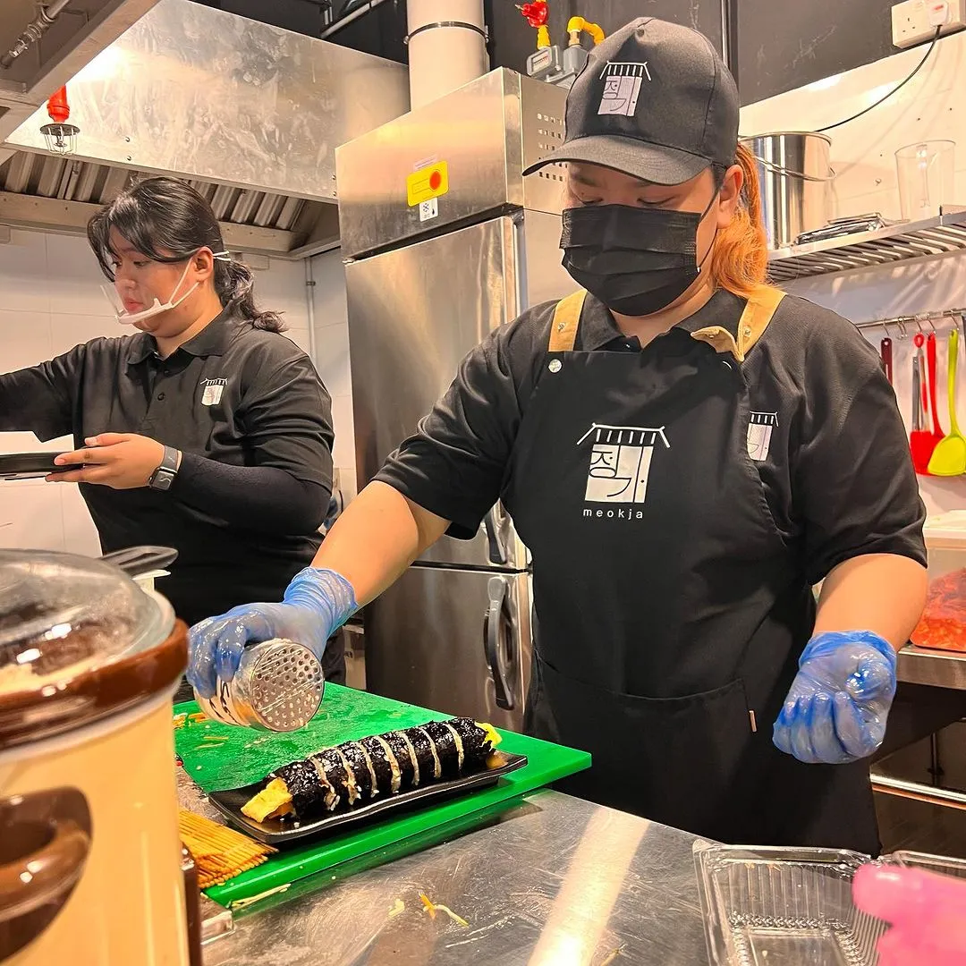 Sangwoo Street: New Eatery By MEOKJA SG Selling Halal Street Food Like Teokbokki And More (In A Food Court Setting)