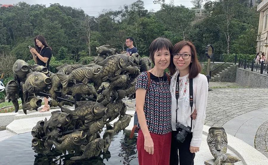 travelling with mother