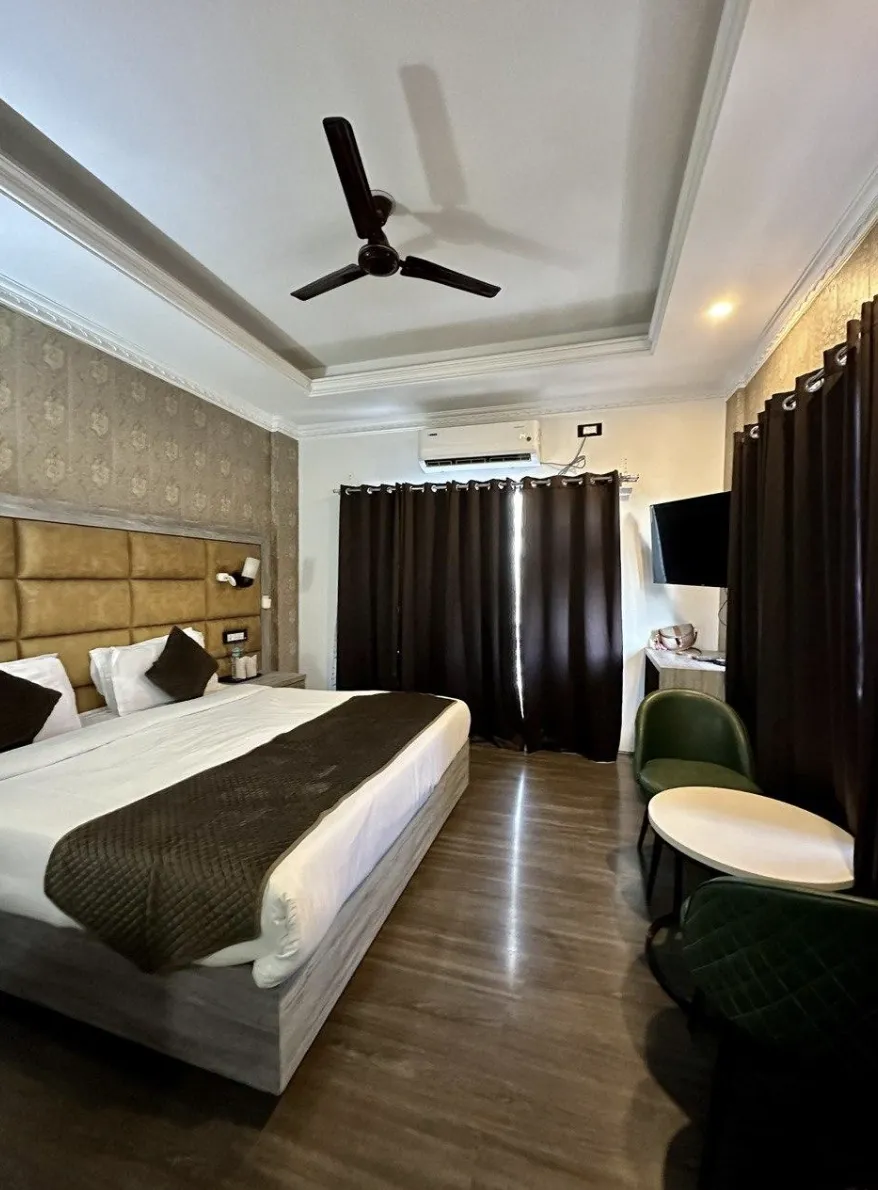 Hotel room inside view