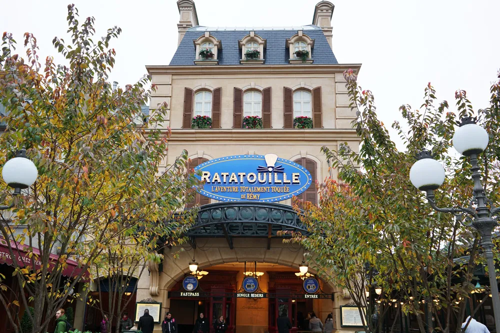 Panduan Berguna Untuk Petualangan Impianmu di Disneyland Paris