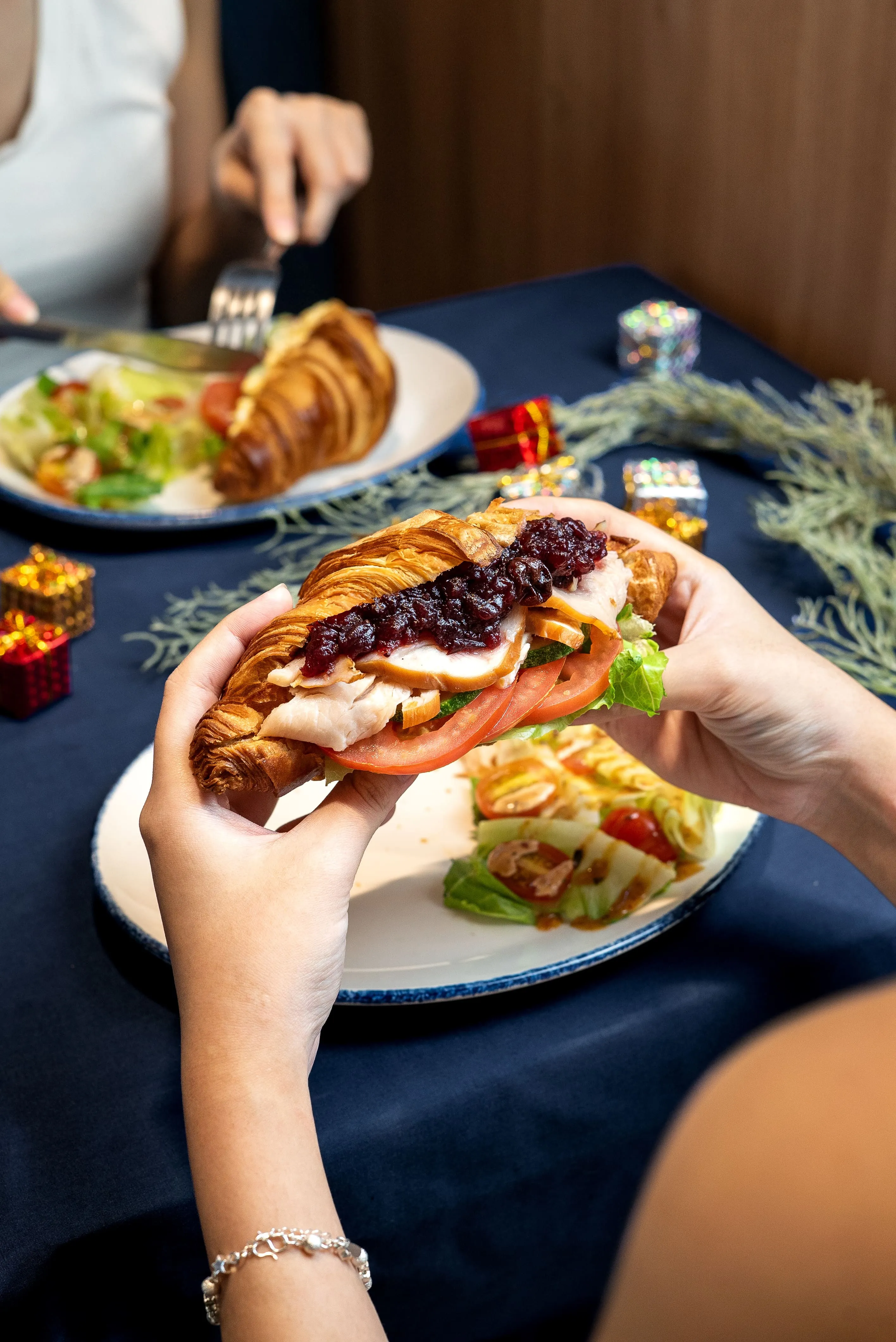 Smoked Chicken with Cranberry Sauce Sandwich