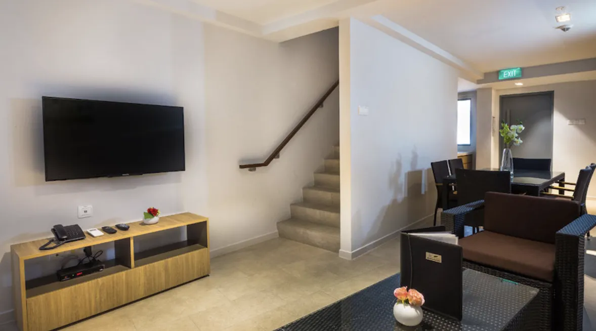 The Chevrons chalet room