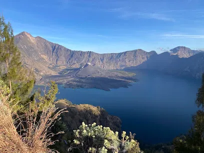 Senaru Crater Rim