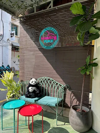 Kneading Peace Café
