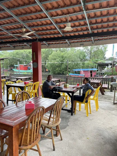 Warung Bridge Water