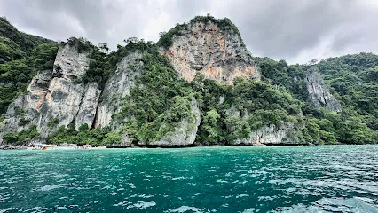 Ao Ton Sai (Ton Sai Bay)