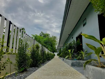 Golden Palm Resort