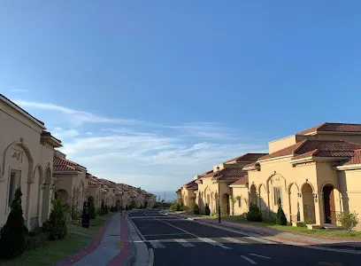 Camphortree Hotel And Resort