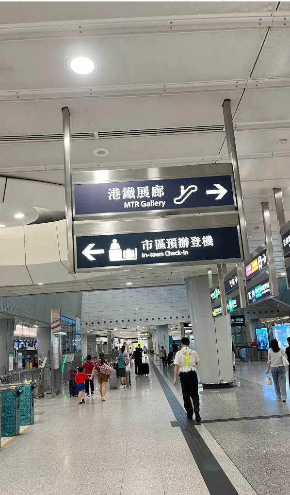 Hong Kong Muslim Solo Traveller