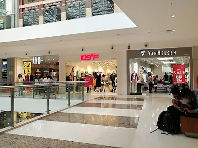 Oberoi Mall