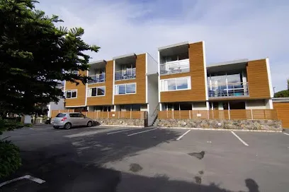 Sumner Bay Motel