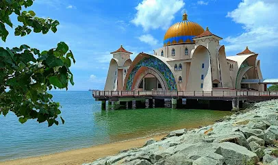 Masjid Selat Melaka
