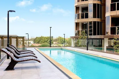 Meriton Suites George Street, Parramatta