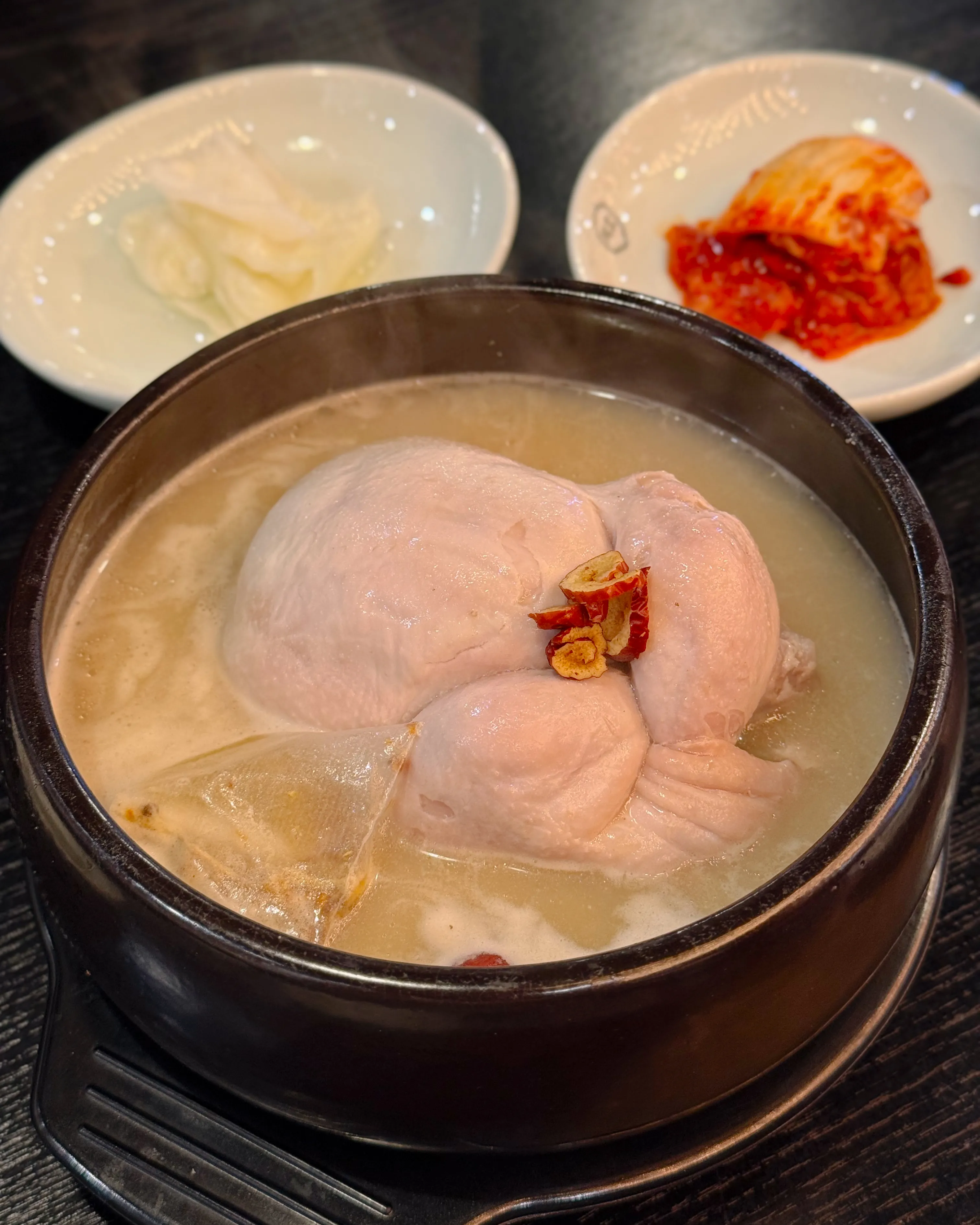 JIHO Samgyetang (지호 한방 삼계탕 시드니)
