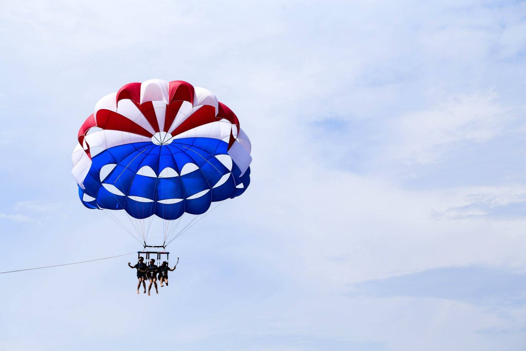Boracay parasailing