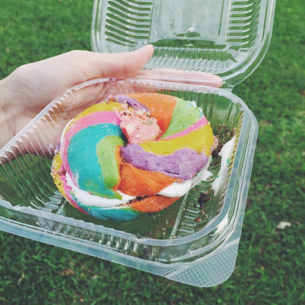 rainbow-bagel-word-cafe-haig-road-geylang-serai-bazaar-ramadan-iftar-halal-ramadhan-2016