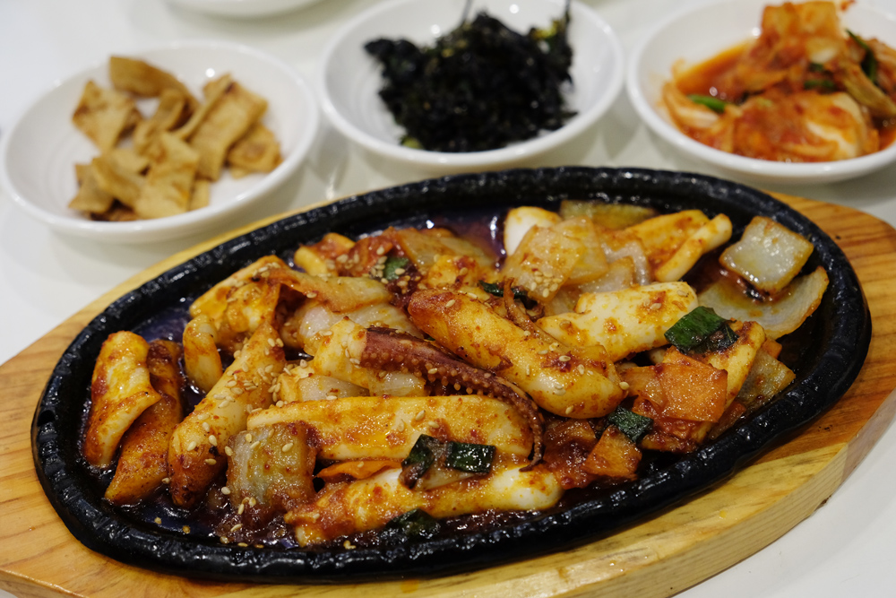 Stir-fried squid